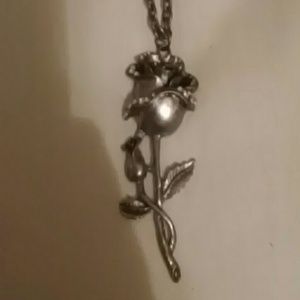 Gray rose necklace