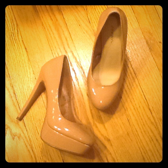 Patent Blush Platform Pump