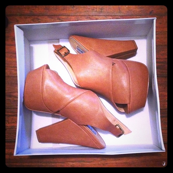 Steve Madden chunky heels