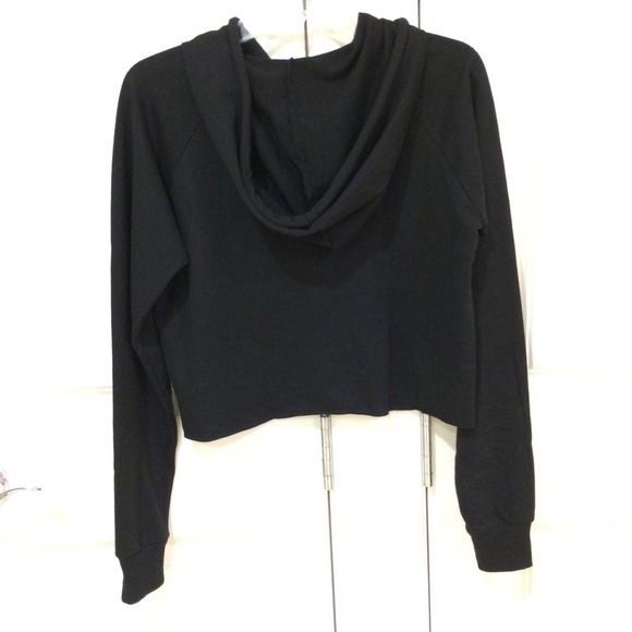 Light pullover hooded sweater - Picture 2 of 4