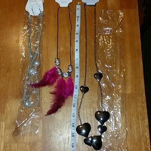 Fashion jewelry: 3-necklace set!