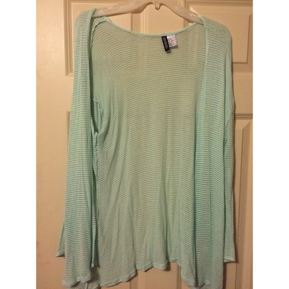 H&M light blue sweater