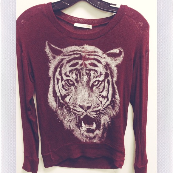 TIGER ICON SWEATER🐯