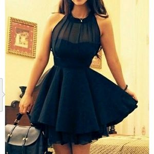 Cute little black dress!