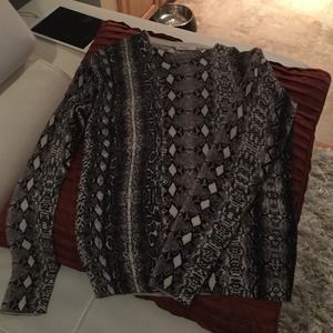 Equipment cashmere sweater+ Vince silk shirt