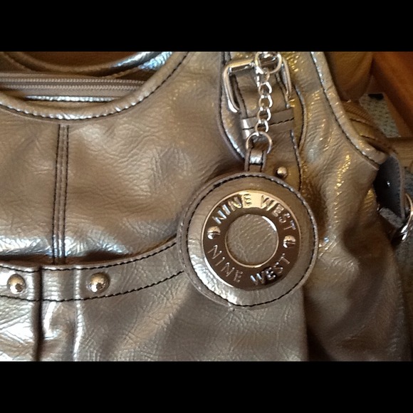 Purse - Picture 2 of 3