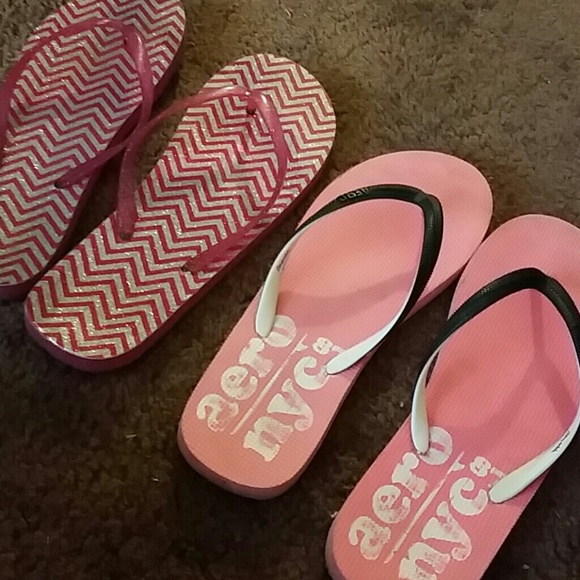 Aeropostal flip flops
