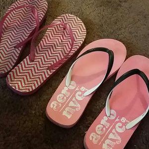 Aeropostal flip flops
