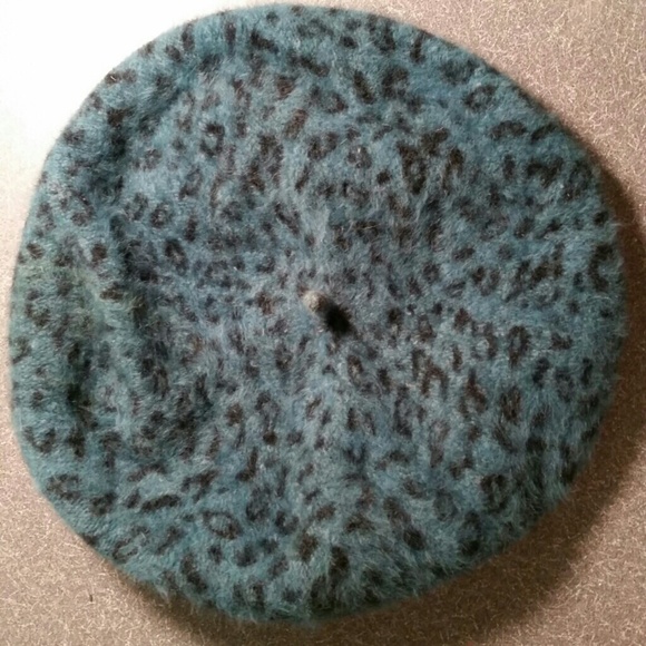 Leopard winter beret