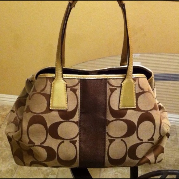 💔sold💔 REDUCED!!👜coach👜signature satchel bag