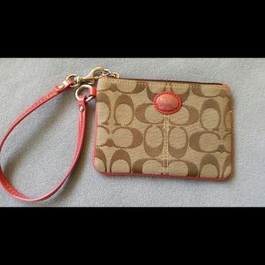 Wristlet