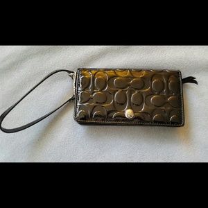 Wristlet
