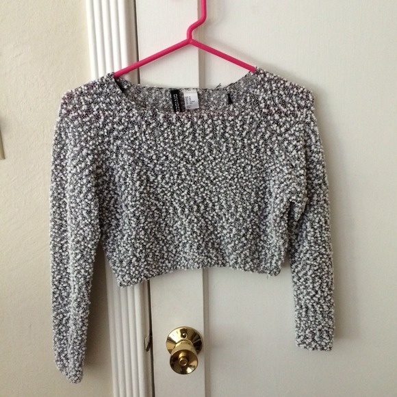 H&M Sweaters - H&M crop sweater XS