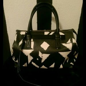 🎉HOST PICK 🎉 Authentic Vince Camuto purse