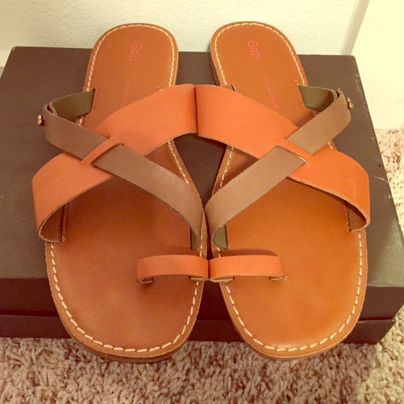Strapped Sandals x The Gap