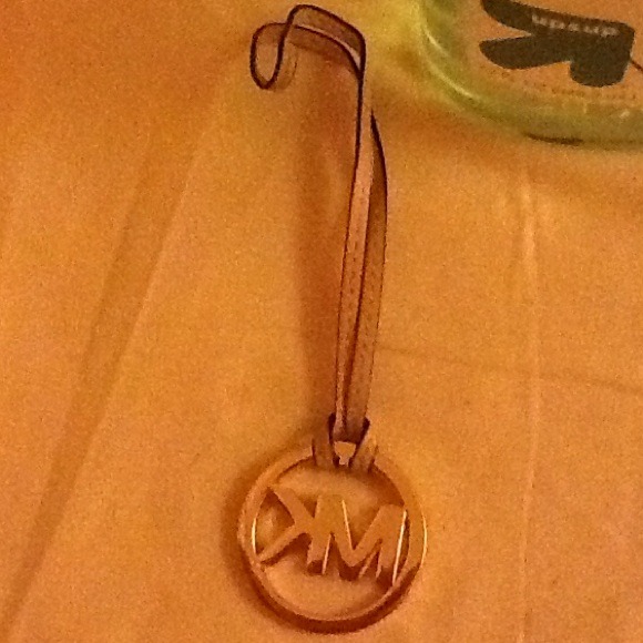 100 authentic Michael kors