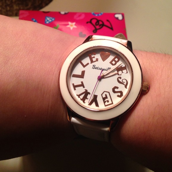 Watch - Picture 4 of 4