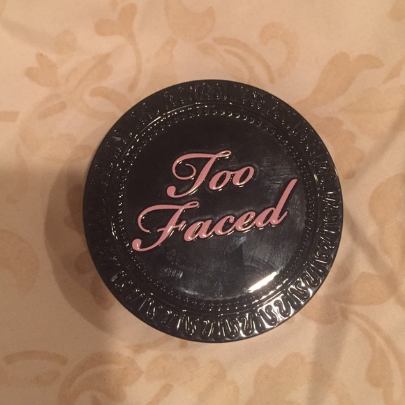 Too Faced blush in cocoa rose