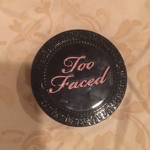 Too Faced blush in cocoa rose