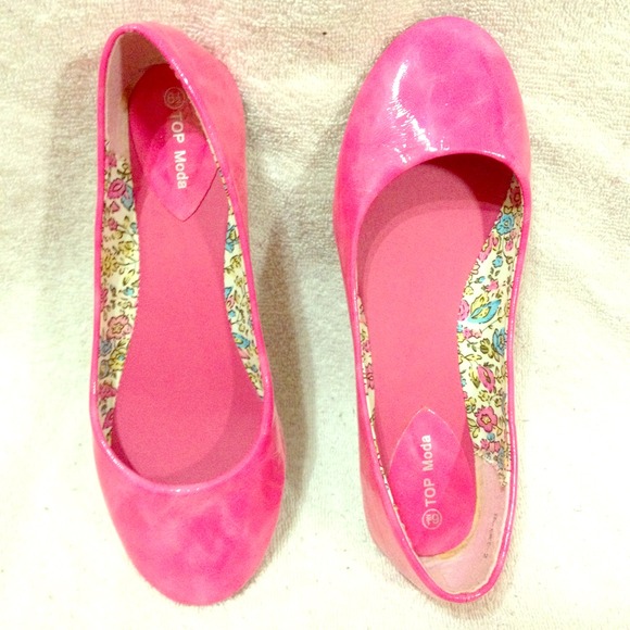 Hot Pink Flats