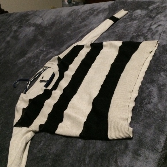 Lose fitting top Guess XS