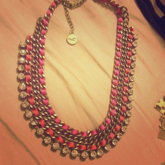 ✨Hollister Necklace✨