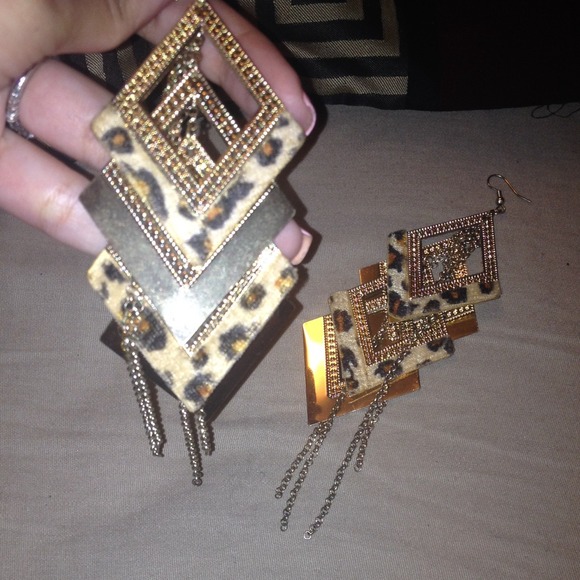 gold dangle earrings