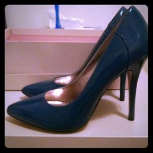 Steve Madden blue Caroll pumps size 6