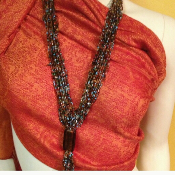 Long hanging necklace-multicolor