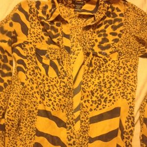 REDUCED PRICE animal pattern button up