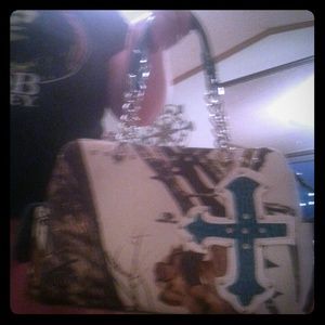 Mossy Oak purse, or would like to trade for Kavu