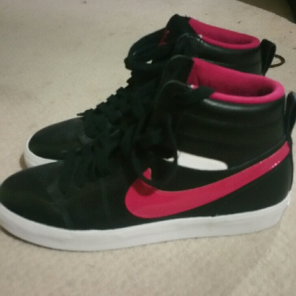 Black and pink Nikes
