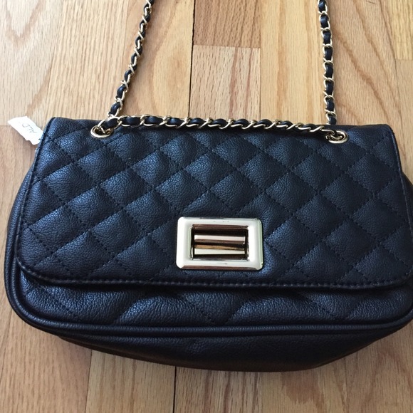 New Black Aldo purse with gold chain strap ❤️