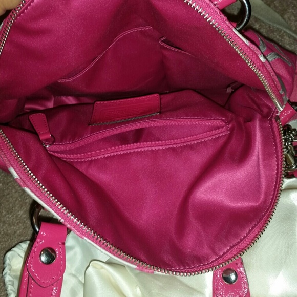 Coach authentic no trade - Picture 3 of 4