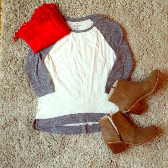 American eagle 3/4 sleeve baseball tee