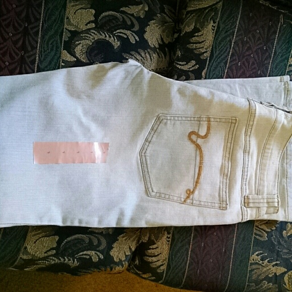 Jeans - Picture 3 of 3