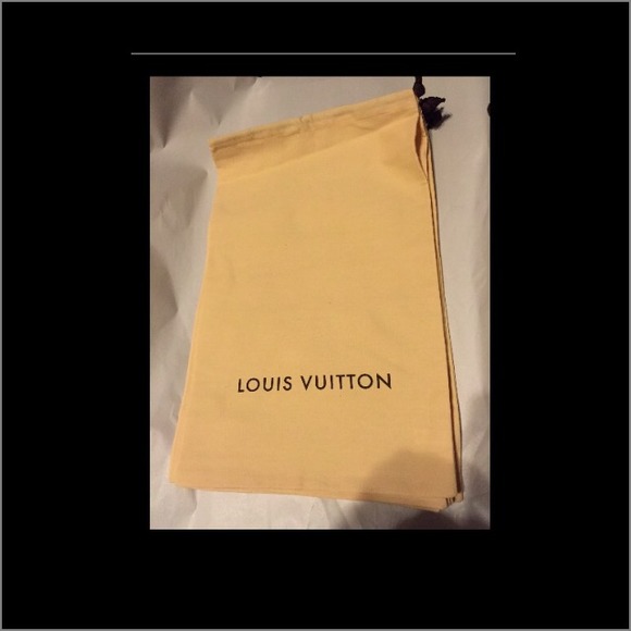 New Authentic Louis Vuitton felt dust bags.