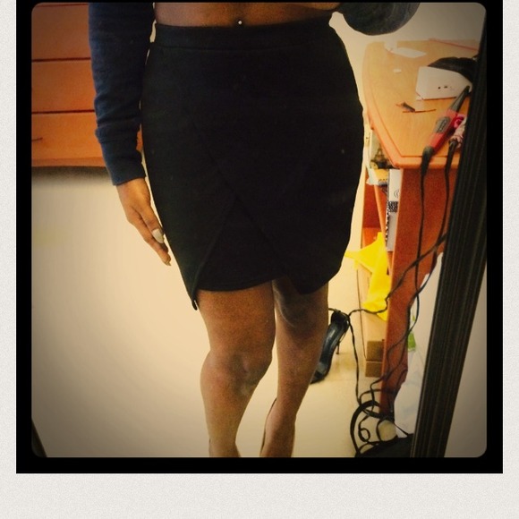 Black pencil skirt