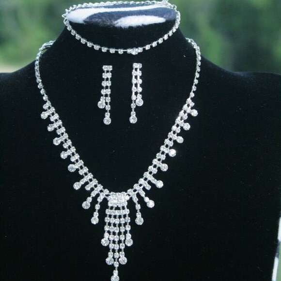 Rhinestone necklace, earrings, bracelet set WOW - Picture 1 of 1