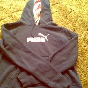 pump hoodie