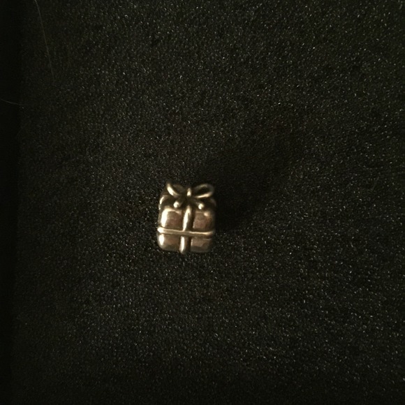 Bundle : present, angel, hearts, safety chain