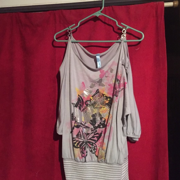 Cute bare shoulder top