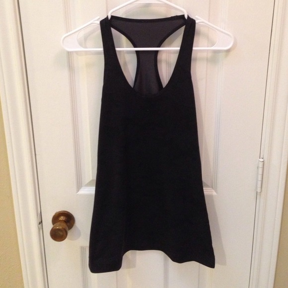 Lululemon CRB in black camo