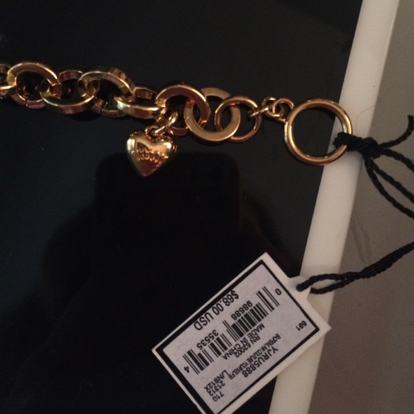 new nwt classy juicy couture gold charm bracelet - Picture 2 of 3
