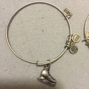 Figure skate Alex and ani