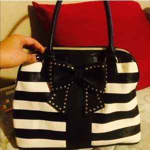 Betsey Johnson' bag💕
