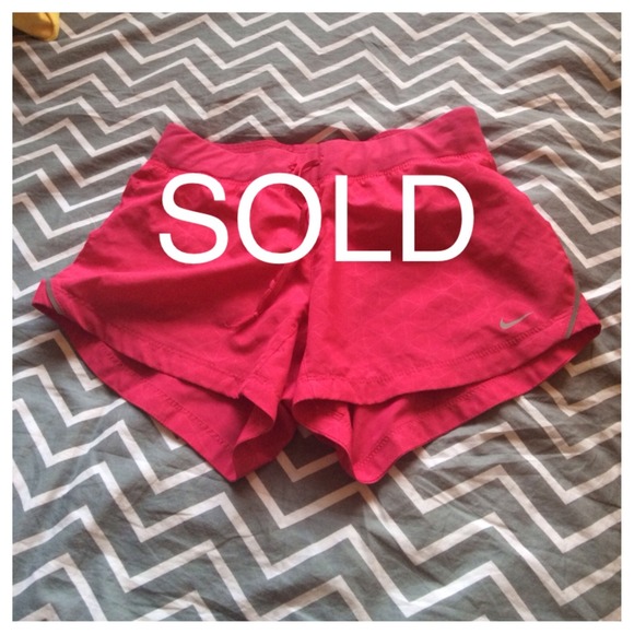 NIKE DRI-FIT shorts!! size S.