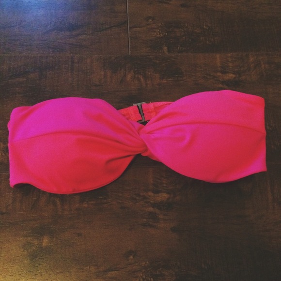Hollister Strapless Bikini Top