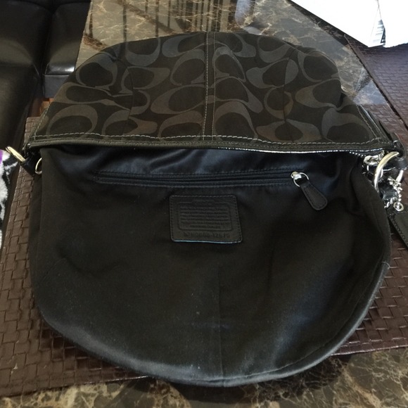 Coach soho signature hobo bag #12675 PRICE DROP - Picture 4 of 4
