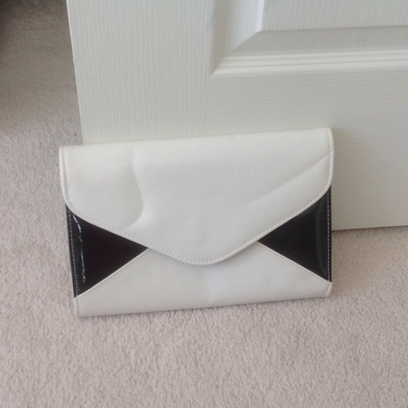 VINTAGE CLUTCH PURSE REDUCED